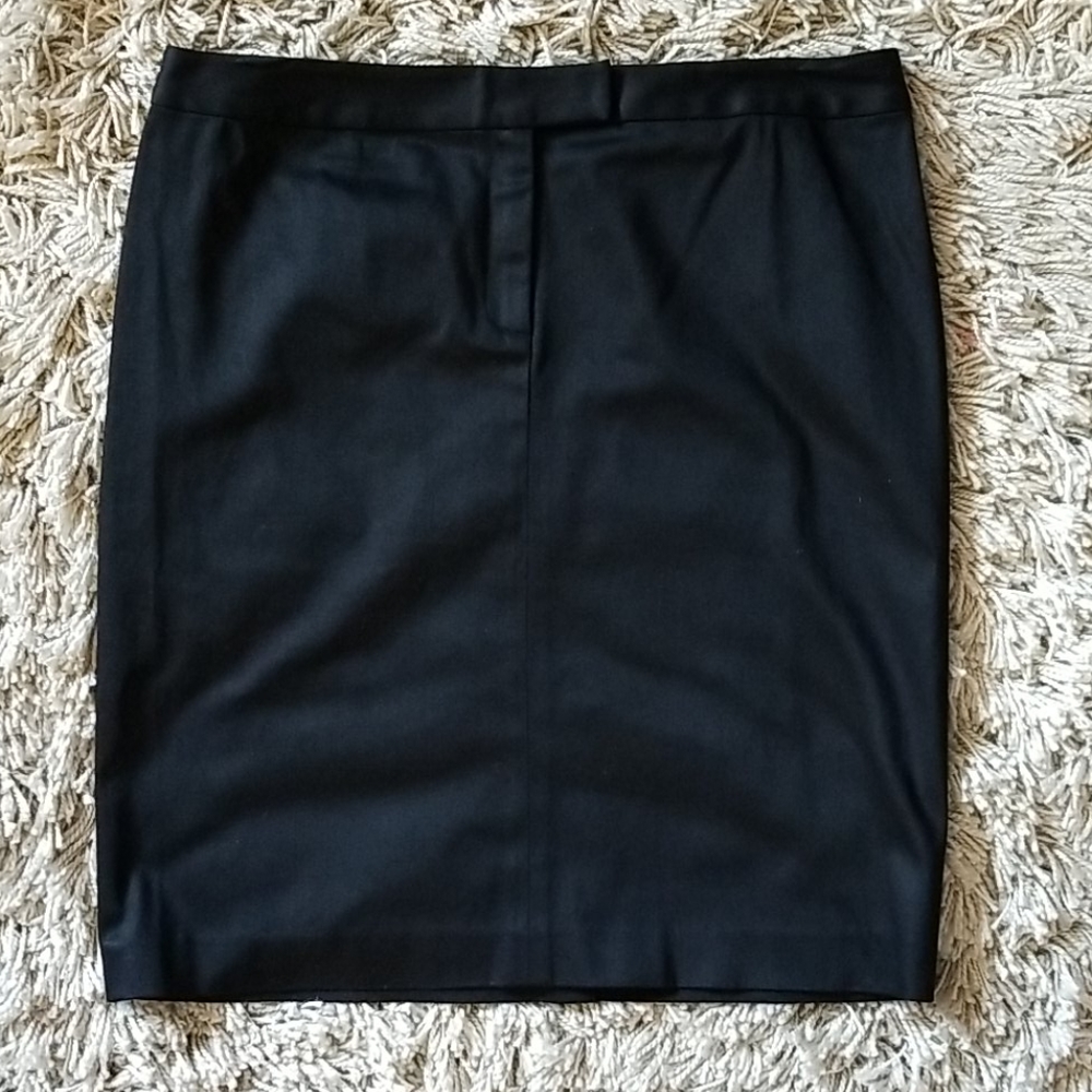 ~Bloomingdale's~ Petite Pencil Skirt